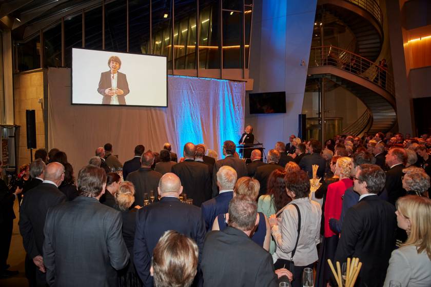 Gala 2019 Videobotschaft durch Frau Oberbürgermeisterin Henriette Reker